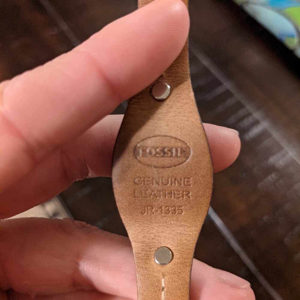 Fossil Watch - Picture 3 of 3